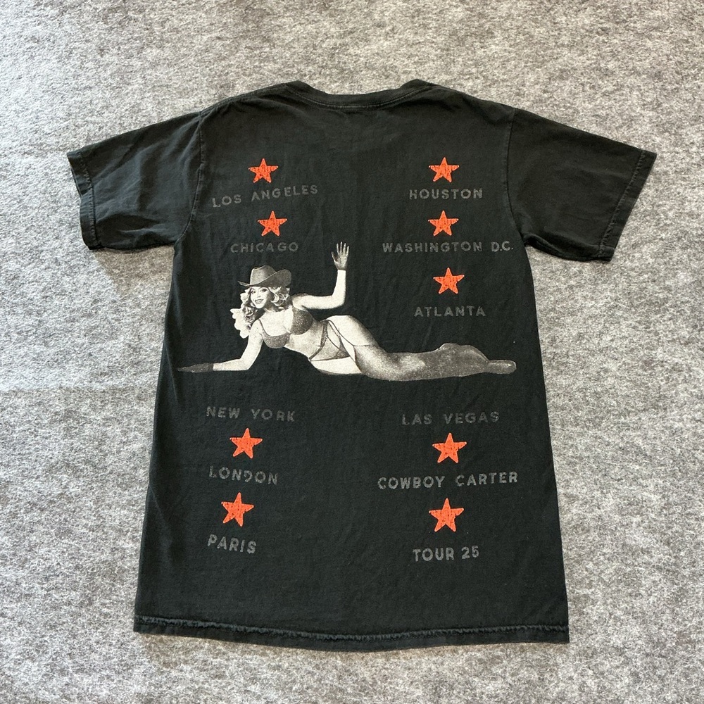Beyoncé Tour 2025 Cowboy Carter Concert Tee Black Graphic T-Shirt - Picture 3 of 4
